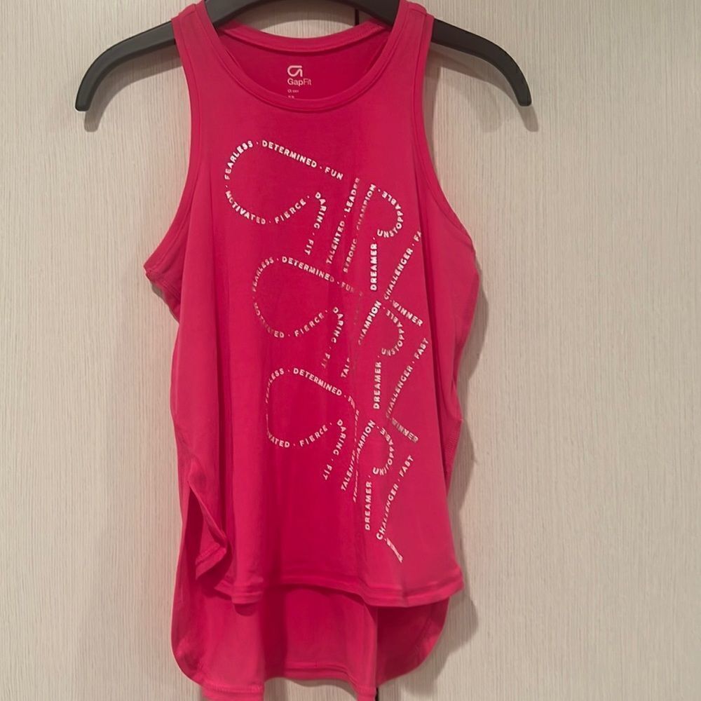 Gap fit pink top